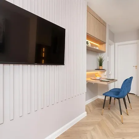 Apartment Starowiejska Letnica By Renters *