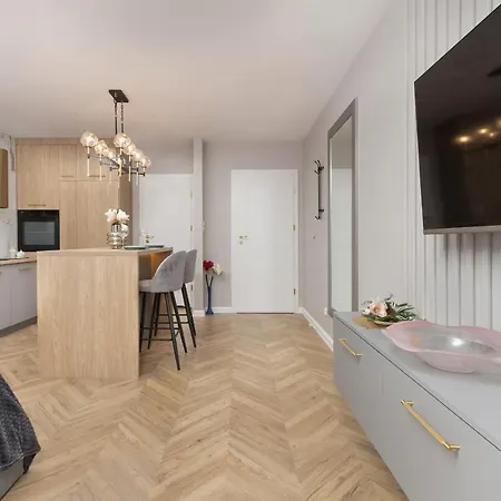 Apartment Starowiejska Letnica By Renters Gdansk